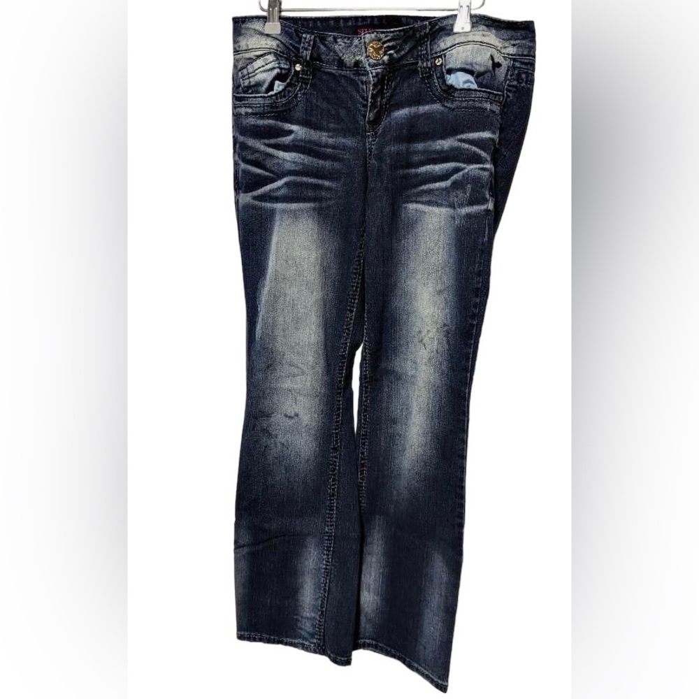 CURVY BOOT CUT JEANS
